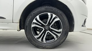 Used 2019 Tata Tiago [2016-2020] Revotron XZA AMT Petrol Automatic tyres RIGHT FRONT TYRE RIM VIEW