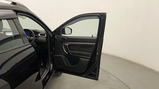Used 2023 Renault Kiger RXT (O) MT Petrol Manual interior RIGHT FRONT DOOR OPEN VIEW