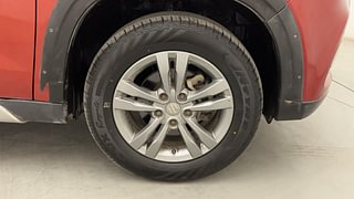 Used 2018 maruti-suzuki Vitara Brezza ZDI PLUS Dual Tone Diesel Manual tyres RIGHT FRONT TYRE RIM VIEW