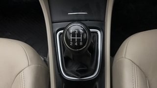 Used 2023 Maruti Suzuki Ciaz Alpha Petrol Petrol Manual interior GEAR  KNOB VIEW
