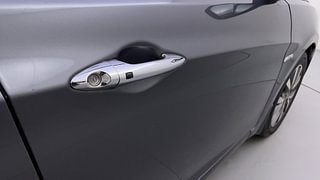 Used 2015 Hyundai Fluidic Verna 4S [2015-2017] 1.6 VTVT S (O) AT Petrol Automatic dents MINOR SCRATCH