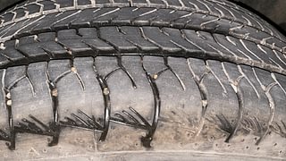 Used 2023 Maruti Suzuki Grand Vitara Delta Smart Hybrid Petrol Manual tyres LEFT REAR TYRE TREAD VIEW