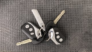Used 2013 Hyundai i10 [2010-2016] Era Petrol Petrol Manual extra CAR KEY VIEW