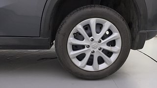 Used 2023 Maruti Suzuki Grand Vitara Delta Smart Hybrid Petrol Manual tyres LEFT REAR TYRE RIM VIEW