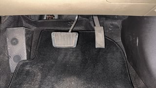 Used 2015 Hyundai Fluidic Verna 4S [2015-2017] 1.6 VTVT S (O) AT Petrol Automatic interior PEDALS VIEW