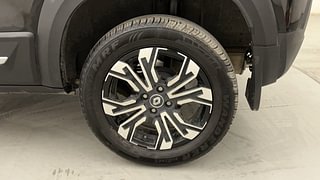 Used 2023 Renault Kiger RXT (O) MT Petrol Manual tyres LEFT REAR TYRE RIM VIEW