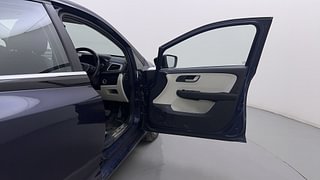 Used 2022 Tata Altroz XZA+ Petrol Automatic interior RIGHT FRONT DOOR OPEN VIEW