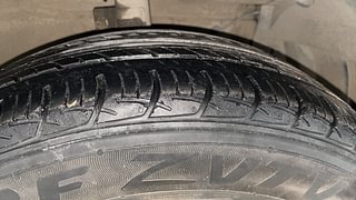 Used 2017 Maruti Suzuki Ciaz Zeta 1.4 MT Petrol Manual tyres RIGHT FRONT TYRE TREAD VIEW