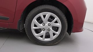 Used 2019 Hyundai Grand i10 [2017-2020] Magna 1.2 Kappa VTVT Petrol Manual tyres RIGHT FRONT TYRE RIM VIEW