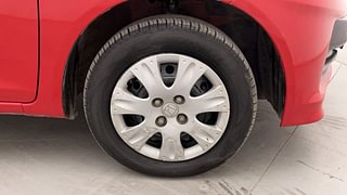 Used 2015 Honda Brio [2011-2016] S MT Petrol Manual tyres RIGHT FRONT TYRE RIM VIEW