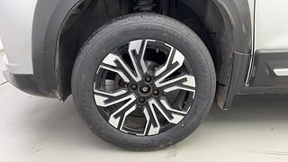 Used 2022 Renault Kiger RXZ MT Petrol Manual tyres LEFT FRONT TYRE RIM VIEW
