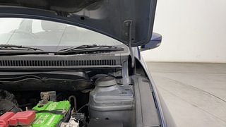 Used 2017 Maruti Suzuki Ciaz Zeta 1.4 MT Petrol Manual engine ENGINE LEFT SIDE HINGE & APRON VIEW