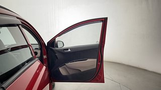 Used 2020 Hyundai Grand i10 [2017-2020] Sportz 1.2 Kappa VTVT Petrol Manual interior RIGHT FRONT DOOR OPEN VIEW