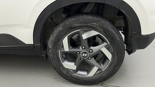 Used 2020 Hyundai Venue [2019-2022] SX Plus 1.0 Turbo DCT Petrol Automatic tyres LEFT REAR TYRE RIM VIEW