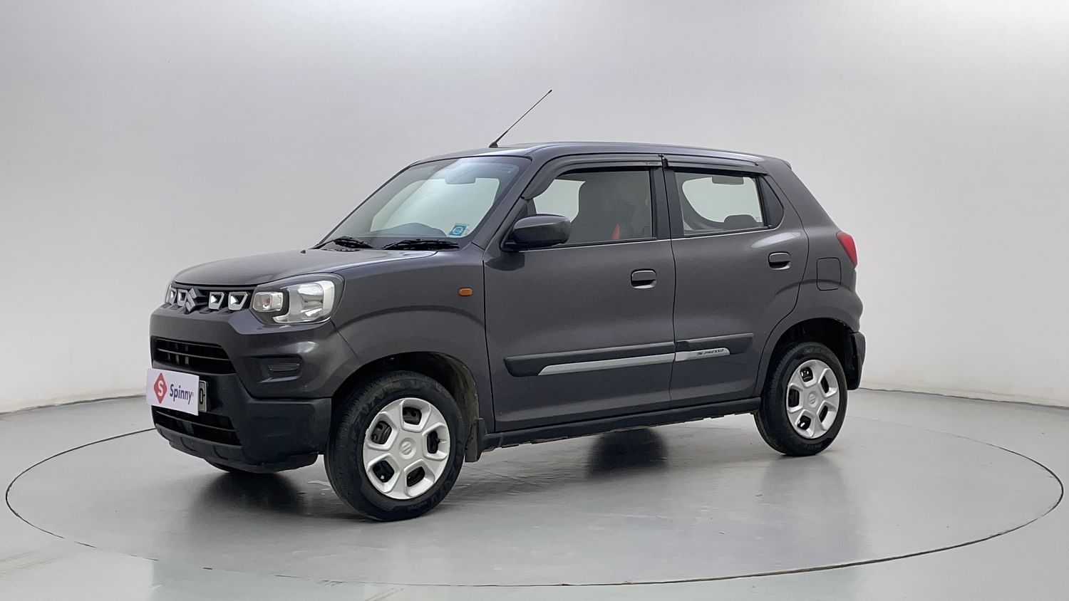 LEFT FRONT CORNER VIEW