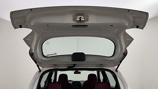 Used 2018 Renault Kwid [2015-2019] 1.0 RXT AMT Petrol Automatic interior DICKY DOOR OPEN VIEW