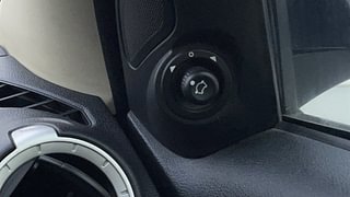 Used 2015 Ford Fiesta Classic [2012-2015] 1.6 Duratec Titanium Petrol Manual top_features Adjustable ORVM