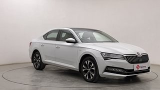 Used 2021 Skoda Superb L&K TSI AT Petrol Automatic exterior RIGHT FRONT CORNER VIEW