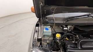 Used 2019 Renault Kwid [2017-2019] CLIMBER 1.0 AMT Petrol Automatic engine ENGINE RIGHT SIDE HINGE & APRON VIEW