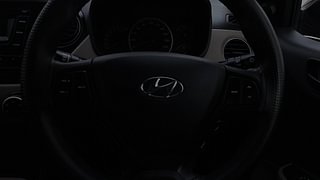 Used 2019 Hyundai Grand i10 [2017-2020] Magna 1.2 Kappa VTVT Petrol Manual top_features Airbags