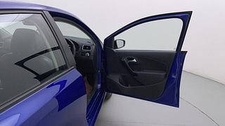 Used 2018 Volkswagen Polo [2016-2019] Highline Plus 1.0 (P)  Connect Edition Petrol Manual interior RIGHT FRONT DOOR OPEN VIEW