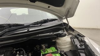 Used 2015 Maruti Suzuki Swift [2011-2017] VXi Petrol Manual engine ENGINE LEFT SIDE HINGE & APRON VIEW