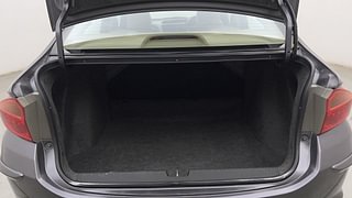 Used 2017 Honda City [2017-2020] V CVT Petrol Automatic interior DICKY INSIDE VIEW