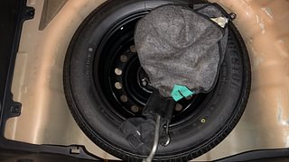 Used 2020 Hyundai Elite i20 [2018-2020] Asta (O) CVT Petrol Automatic tyres SPARE TYRE VIEW