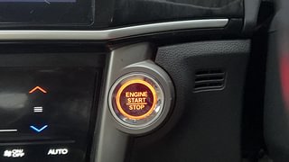 Used 2017 Honda City [2017-2020] VX Petrol Manual top_features Keyless start
