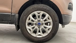 Used 2015 Ford EcoSport Titanium 1.5L TDCi Diesel Manual tyres RIGHT FRONT TYRE RIM VIEW