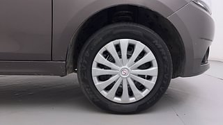 Used 2016 Tata Tiago [2016-2020] Revotron XT Petrol Manual tyres RIGHT FRONT TYRE RIM VIEW