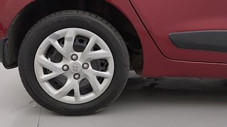 Used 2019 Hyundai Grand i10 [2017-2020] Magna 1.2 Kappa VTVT Petrol Manual tyres RIGHT REAR TYRE RIM VIEW