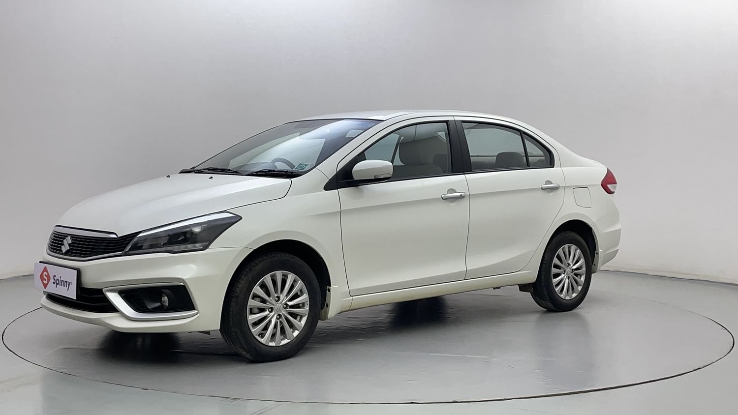 LEFT FRONT CORNER VIEW