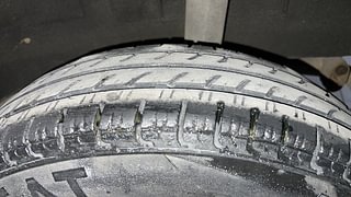 Used 2016 Renault Kwid [2015-2019] RXT Petrol Manual tyres LEFT REAR TYRE TREAD VIEW