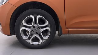 Used 2018 Hyundai Elite i20 [2018-2020] Asta 1.2 Dual Tone Petrol Manual tyres LEFT FRONT TYRE RIM VIEW