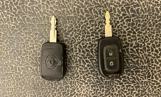Used 2019 Renault Kwid [2017-2019] CLIMBER 1.0 AMT Petrol Automatic extra CAR KEY VIEW