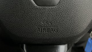 Used 2019 Renault Kwid [2017-2019] CLIMBER 1.0 AMT Petrol Automatic top_features Airbags