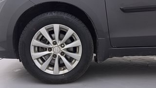 Used 2013 Maruti Suzuki Ertiga [2012-2015] ZDi Diesel Manual tyres LEFT FRONT TYRE RIM VIEW