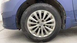 Used 2017 Maruti Suzuki Ciaz Zeta 1.4 MT Petrol Manual tyres LEFT FRONT TYRE RIM VIEW