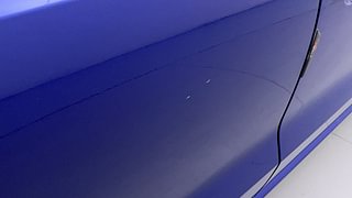 Used 2018 Volkswagen Polo [2016-2019] Highline Plus 1.0 (P)  Connect Edition Petrol Manual dents MINOR SCRATCH