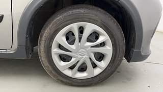 Used 2022 Maruti Suzuki Celerio ZXi Petrol Manual tyres RIGHT FRONT TYRE RIM VIEW