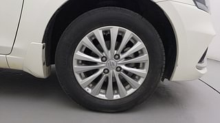 Used 2022 Maruti Suzuki Ciaz Zeta Petrol Petrol Manual tyres RIGHT FRONT TYRE RIM VIEW