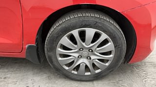 Used 2017 Maruti Suzuki Baleno [2015-2019] Zeta AT Petrol Petrol Automatic tyres RIGHT FRONT TYRE RIM VIEW