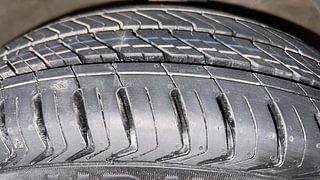 Used 2020 Maruti Suzuki XL6 [2019-2022] Alpha AT Petrol Petrol Automatic tyres RIGHT FRONT TYRE TREAD VIEW
