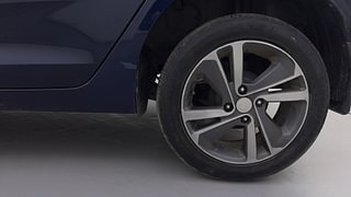 Used 2022 Tata Altroz XZA+ Petrol Automatic tyres LEFT REAR TYRE RIM VIEW