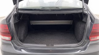 Used 2015 volkswagen Vento 1.6L Highline Petrol Petrol Manual interior DICKY INSIDE VIEW