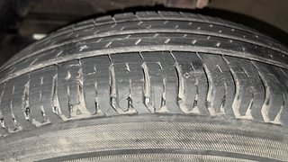 Used 2018 Maruti Suzuki Dzire [2017-2020] VXI Petrol Manual tyres LEFT FRONT TYRE TREAD VIEW