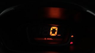 Used 2016 Renault Kwid [2015-2019] RXT Petrol Manual interior CLUSTERMETER VIEW