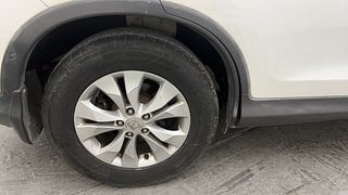 Used 2014 Honda CR-V [2013-2018] 2.0L 2WD AT Petrol Automatic tyres RIGHT REAR TYRE RIM VIEW