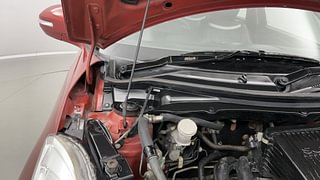 Used 2014 Maruti Suzuki Swift [2011-2017] VXi Petrol Manual engine ENGINE RIGHT SIDE HINGE & APRON VIEW
